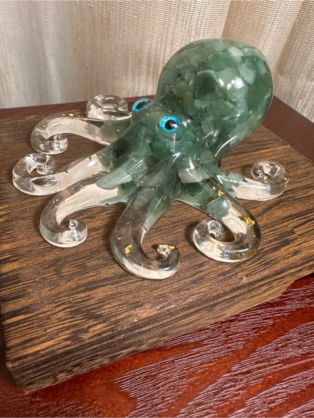 Resin and Green Aventurine Crystal Chips Octopus Figure - Picture 8 of 11